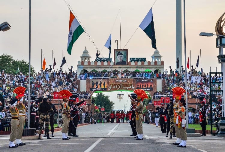 More than 300 Indians will return home from Pakistan