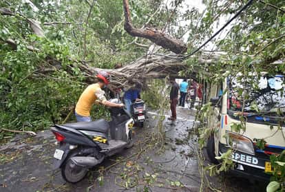 Amphan storm in kolkata