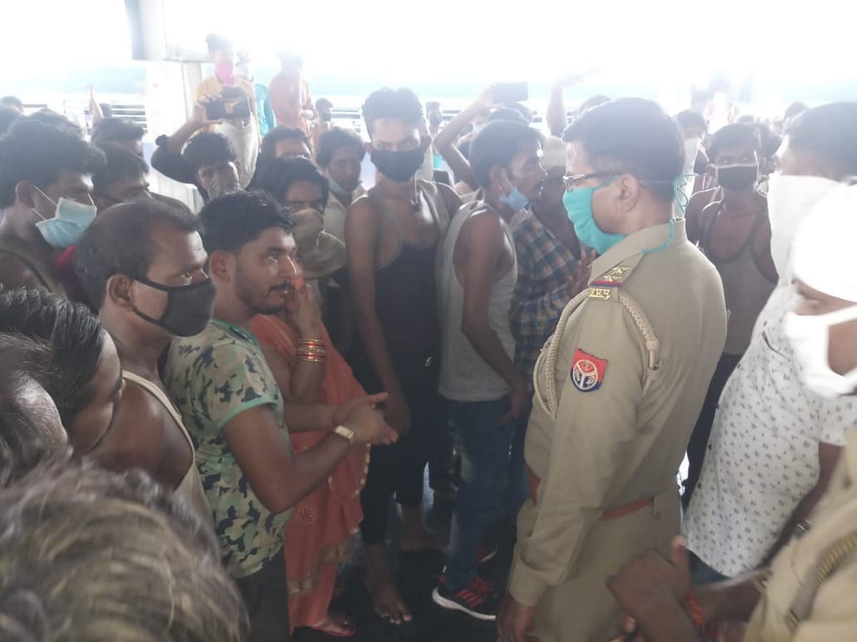 Workers train reached PDDU junction instead going from Varanasi to Ballia route commotion at station
