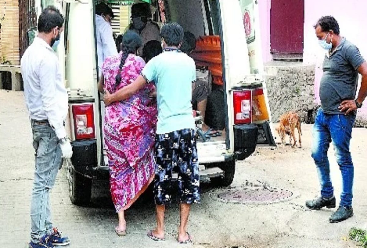 Danger increased from Bareilly to Amroha, detected after funeral, elderly people were infected