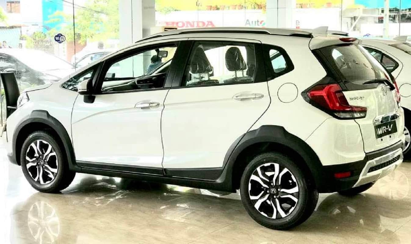 honda wrv 2020 bs6 launch in india honda wrv facelift 2020 price honda wrv 2020 features honda wrv 2020 specifications honda wrv new model 2020 india honda wrv 2020 bs6 price in india honda wr-v interior honda subcompact suv