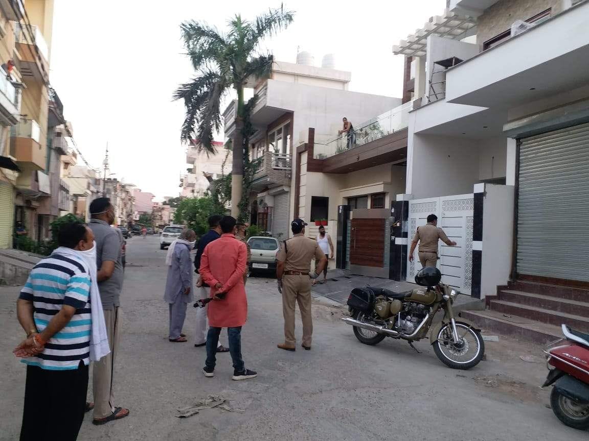 Rathi and fifty thousand written on the closed house of the businessman