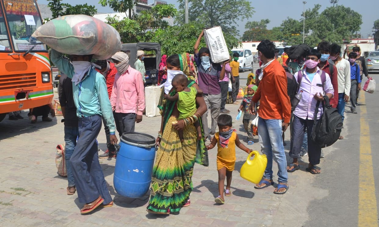Hunger and thirst made everyone suffer, forgetting to see their land