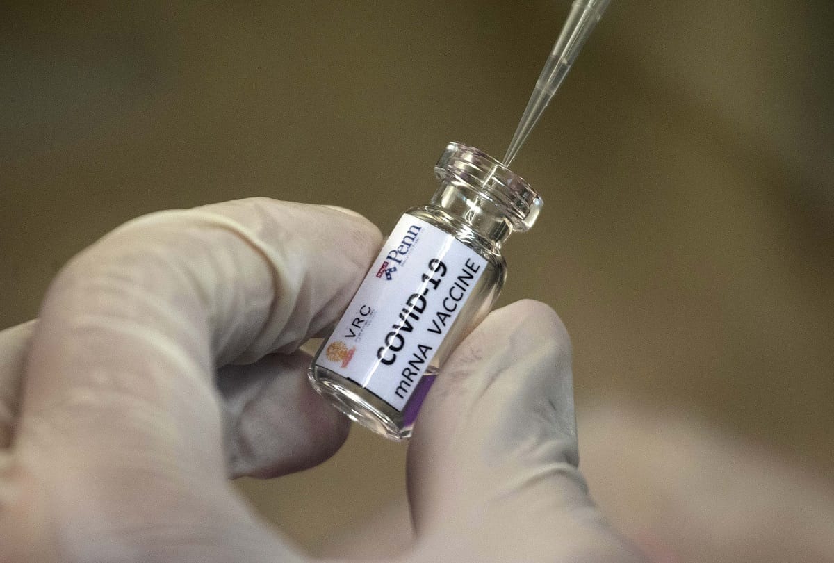Corona second vaccine reached Gorakhpur Rana Hospital
