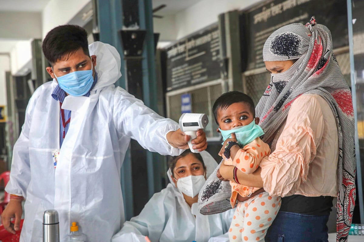 Coronavirus Latest Update today: Herd immunity as COVID-19 strategy risky, We must make timely interventions