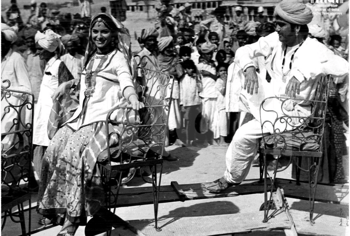 Sunil Dutt Got repeatedly slapped from Waheeda Rehman During The Shooting Of Mujhe Jeene Do