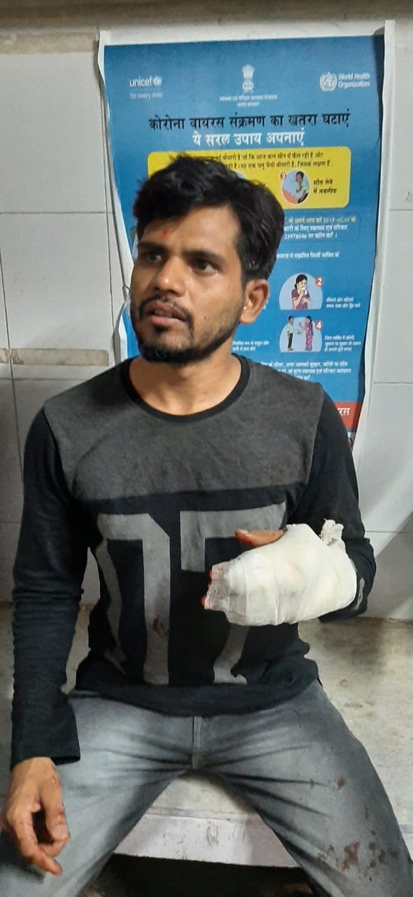 Two sections clash over hand pumping water, 13 injured