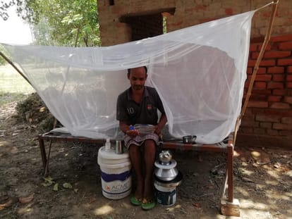 CoronaVirus: Quarantines made by scaffolding in the fields when loved ones closed their doors