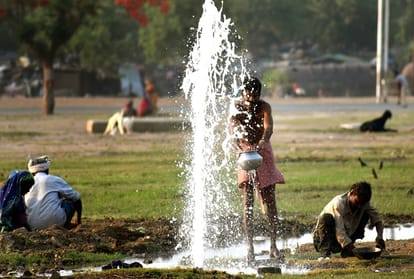UP: Prayagraj was the hottest in the state, mercury 46.3, fire raining from the sky