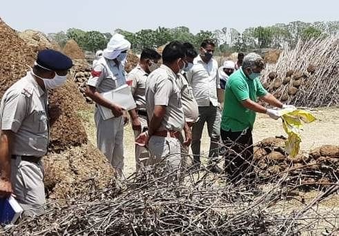 In Devigarh Poonia village, two students attacked Gandas and killed a friend