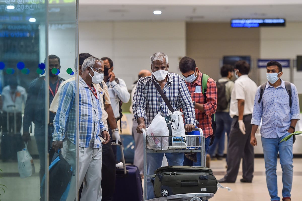 DGCA issues circular allowing airlines to give concessions in ticket prices to passengers who carry no baggage