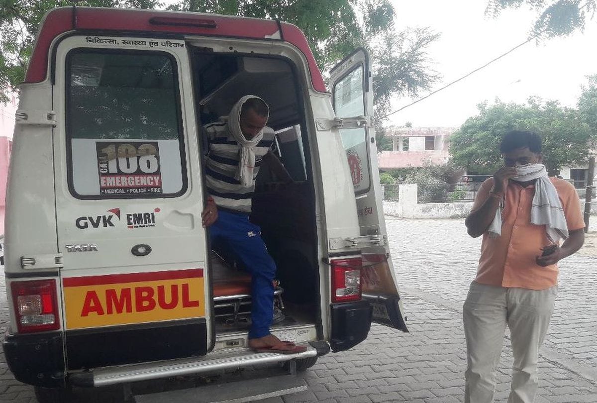 drunken man called ambulance to go on liquor shop in agra