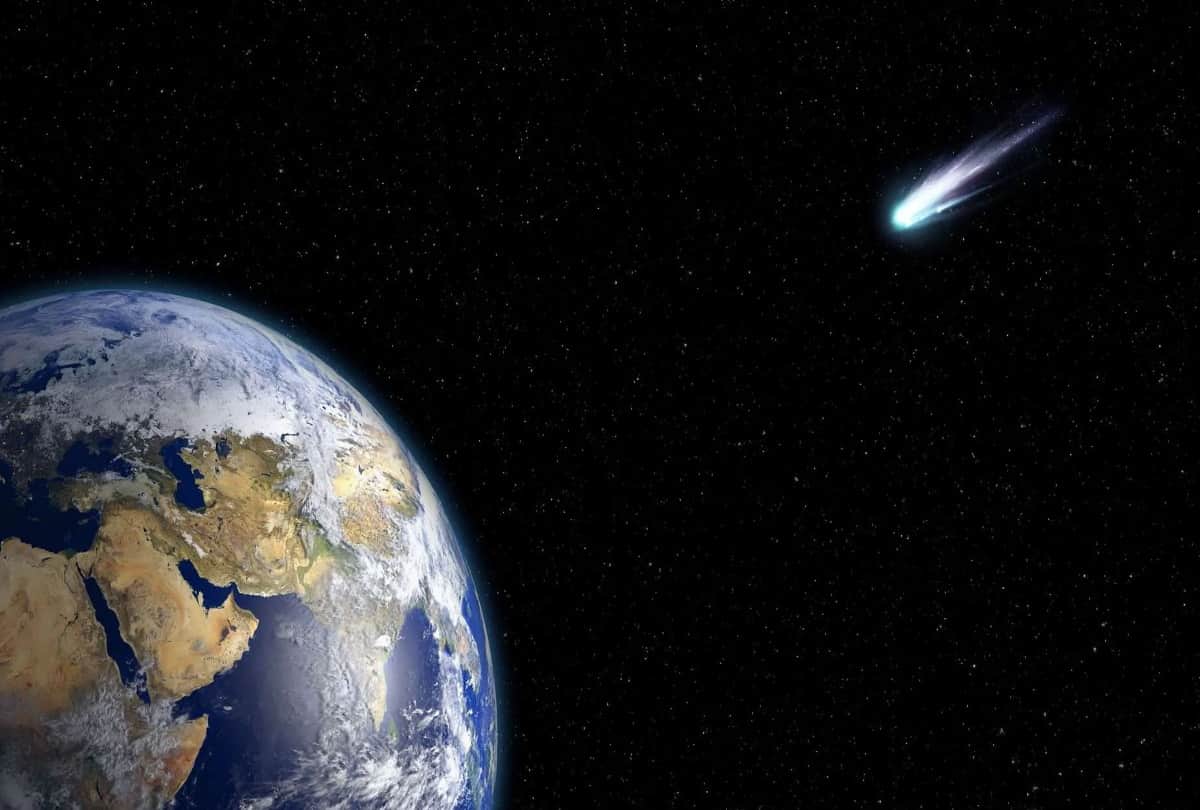 Adorable fireworks of meteorite bodies and astronomical event will be seen in sky