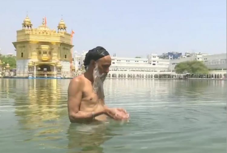 Devotees gathered at Golden Temple in Amritsar on the martyrdom day of Guru Arjan Dev