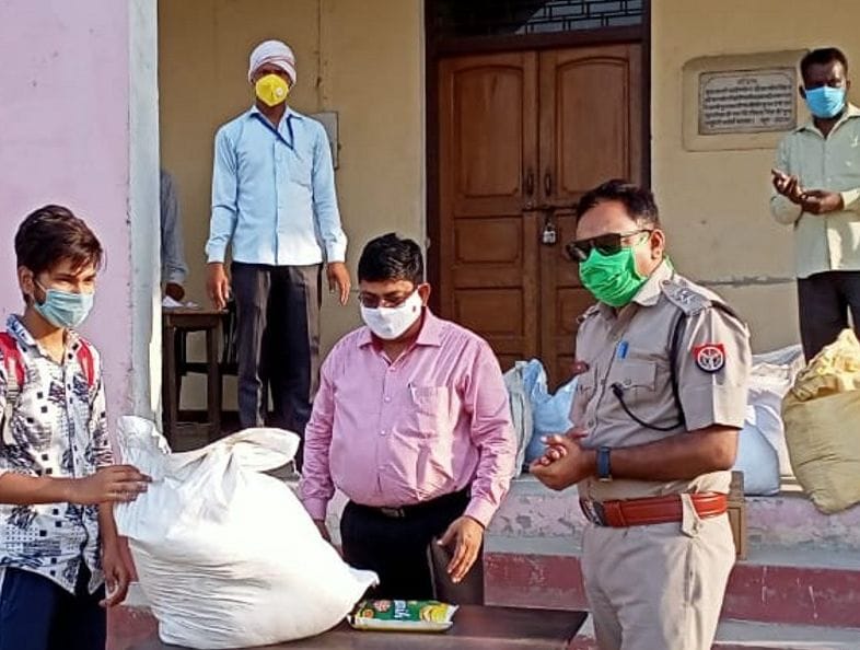 Ration kit given to 15 workers and sent home