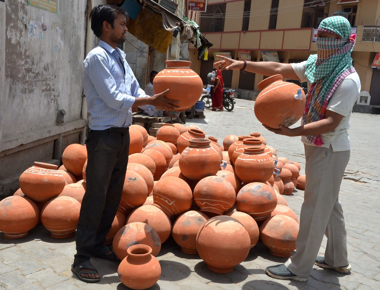 soil, pot, hot, weather, vrindavan