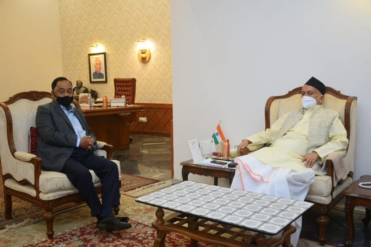 Narayan rane demands president rule in maharashtra sanjay raut says there is not worry coronavirus