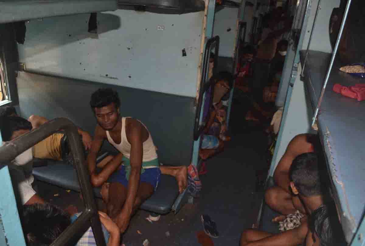 Workers are traveling in severe heat