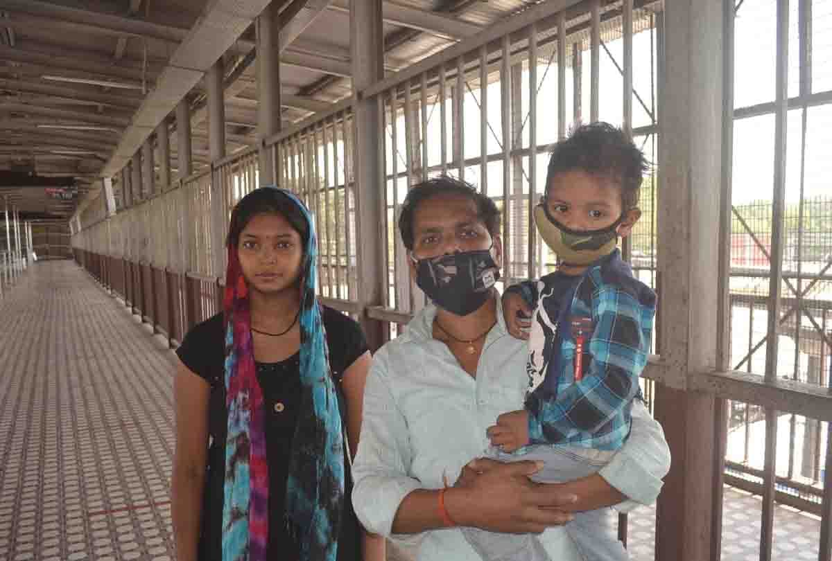 Workers are traveling in severe heat