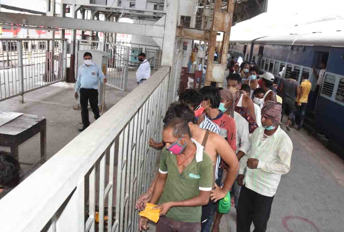 Lockdown: Two migrants died in labor special train going from Jhansi to Gorakhpur