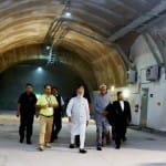 प्रधानमंत्री नरेंद्र मोदी जोजिला सुरंग में