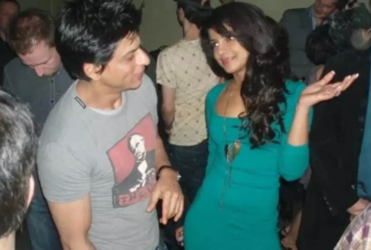 shah rukh khan and priyanka chopra throwback dance photo