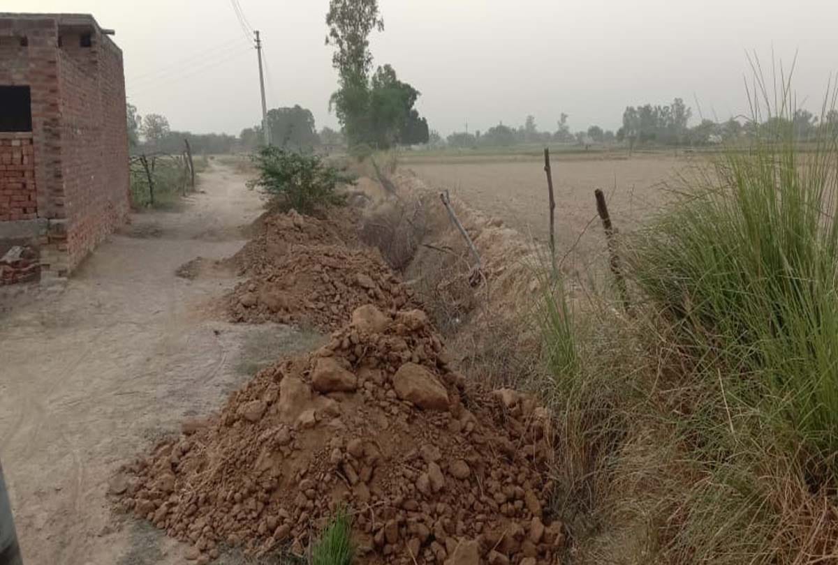 violence in kannauj pac active after violence stone throwing and firing between two sides in land dispute