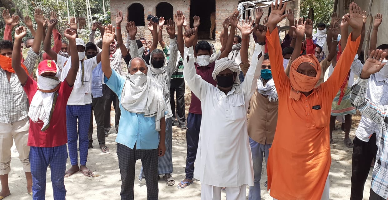 Villagers protest against removal of encroachment from Chakmarg