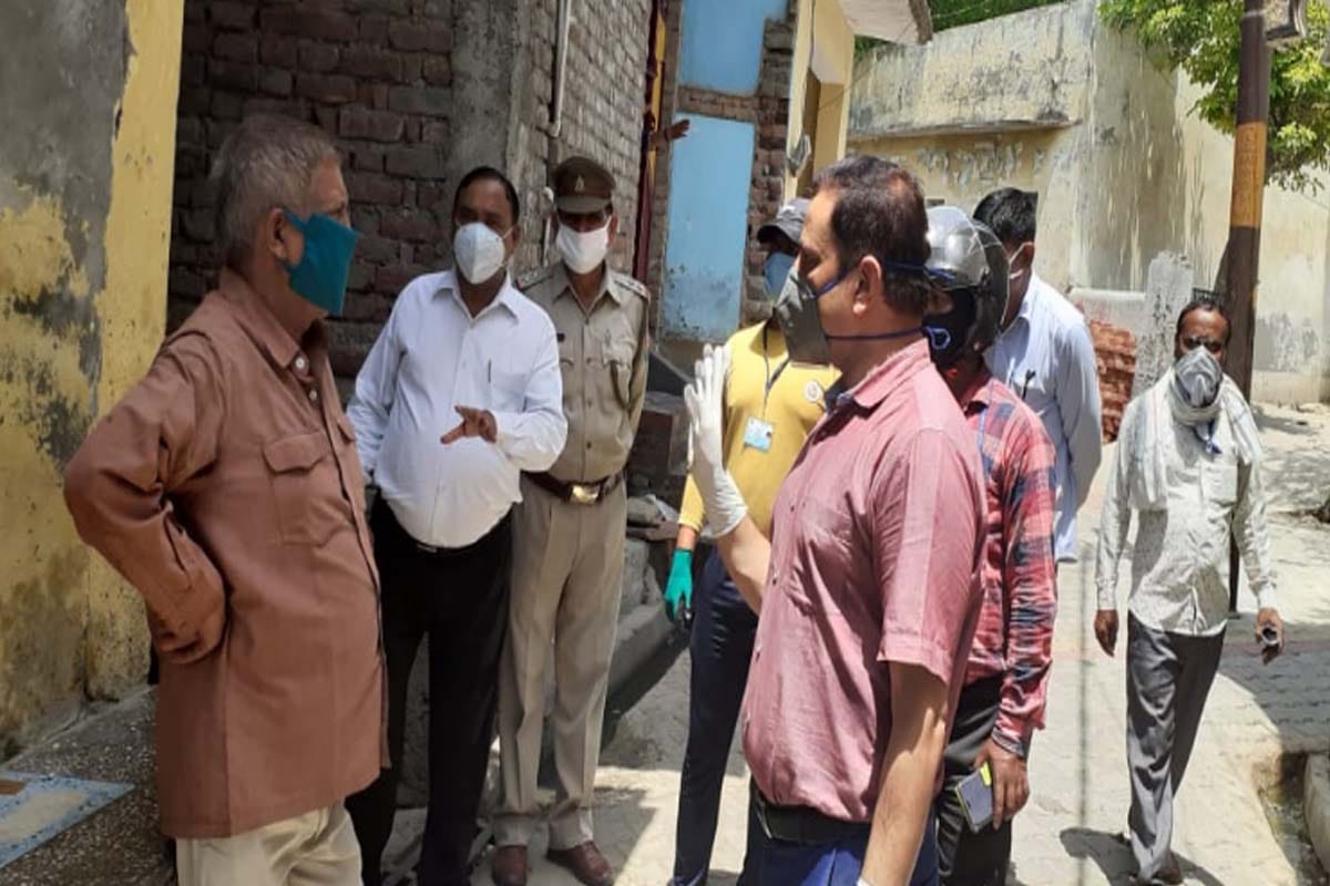 Badmash Absconding After Shot injured a Rice trader in Baghpat