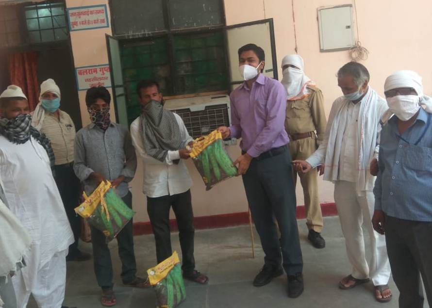 Trapped laborers from Lakhimpur