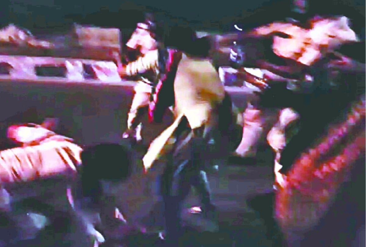 Constable beat up women, video goes viral