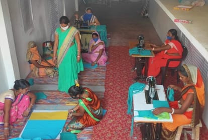 special story of Village women who make ppe kit in Gorakhpur