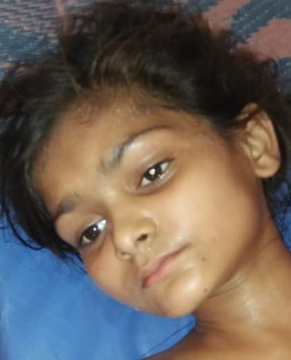Girl injured by bullying shot breaks her neck, tension in village, police deployed