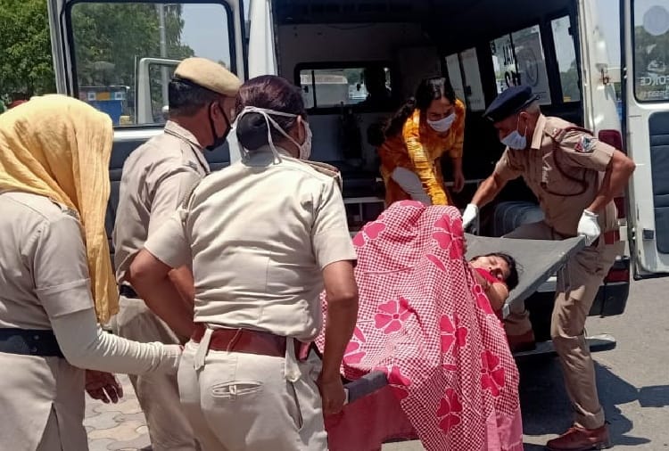 Police rushed woman to hospital after delivery pain