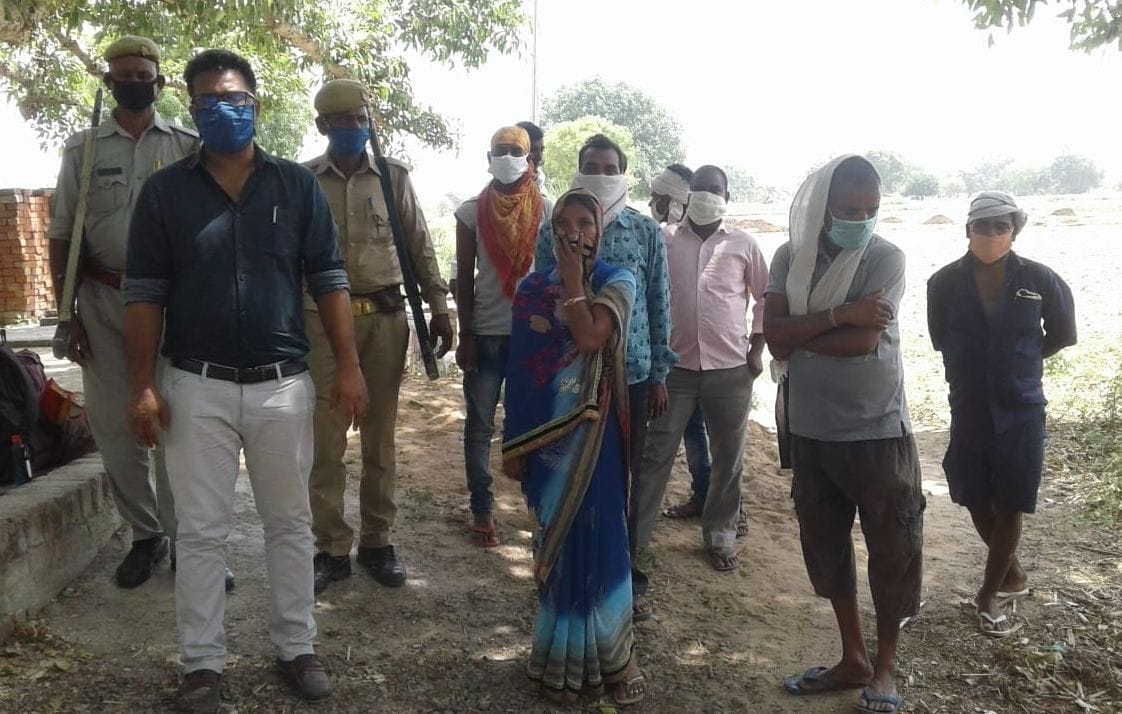 Sent migrants home outside the village