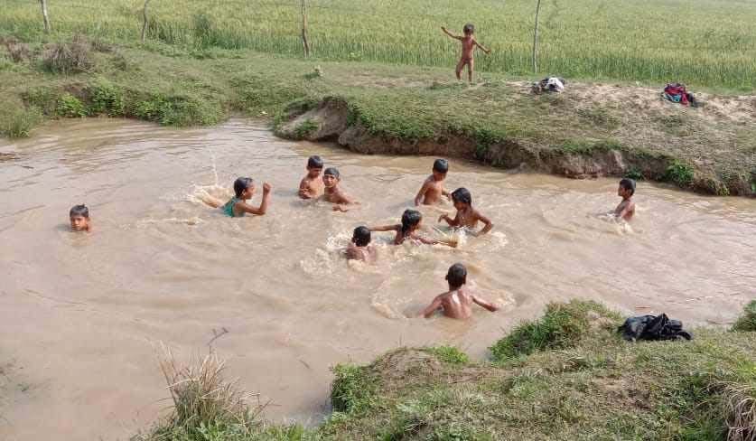 Mercury 42.2 degrees, people restless with heat