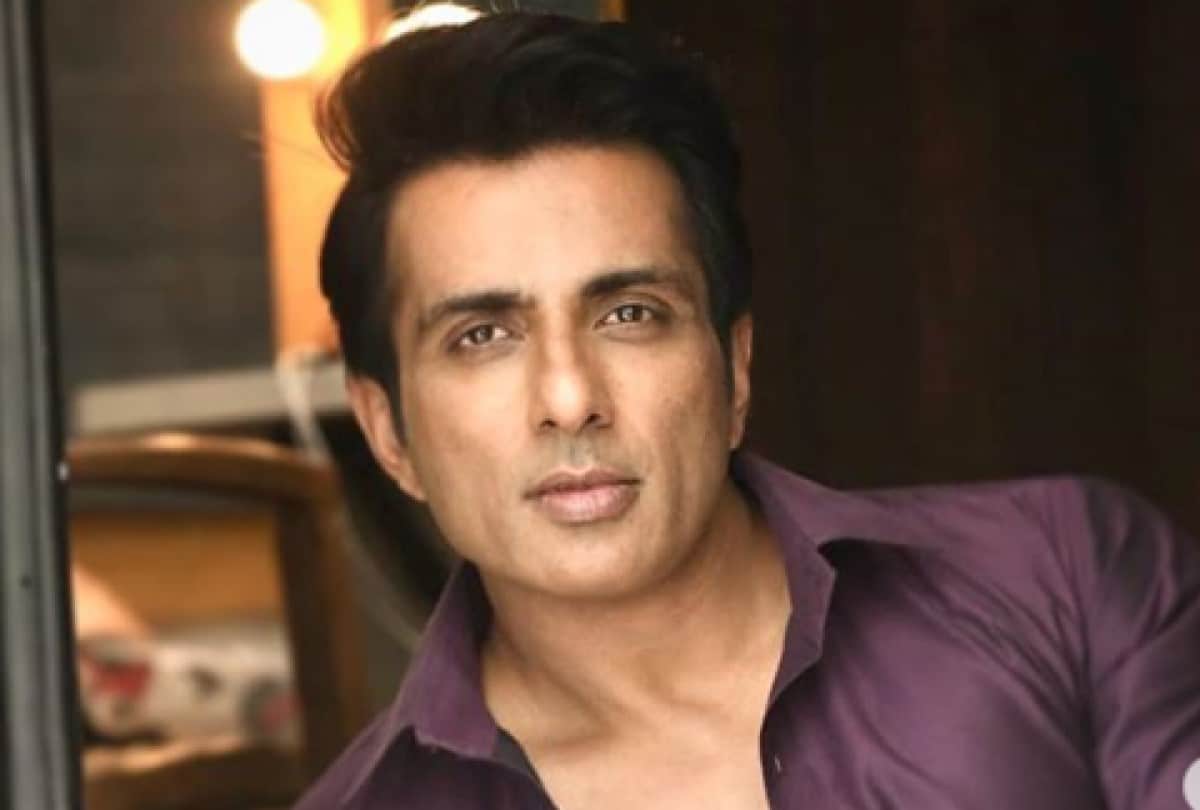 Sonu Sood pledges to help stranded Indian students in Georgia to return in India