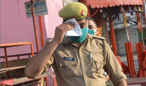 Due to the scorching heat, the picket duty of police is now eight hours