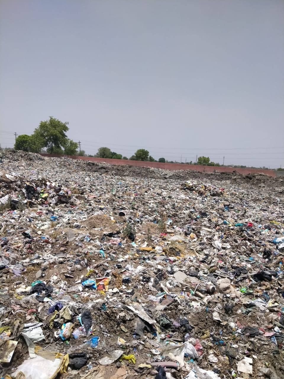 Tender for picking up garbage