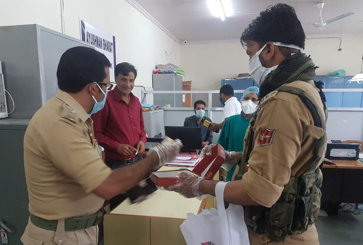 Dispute between Srinagar doctors and police ended