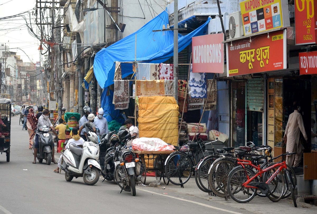 Prayagraj News: Footwear shops open after 66 days