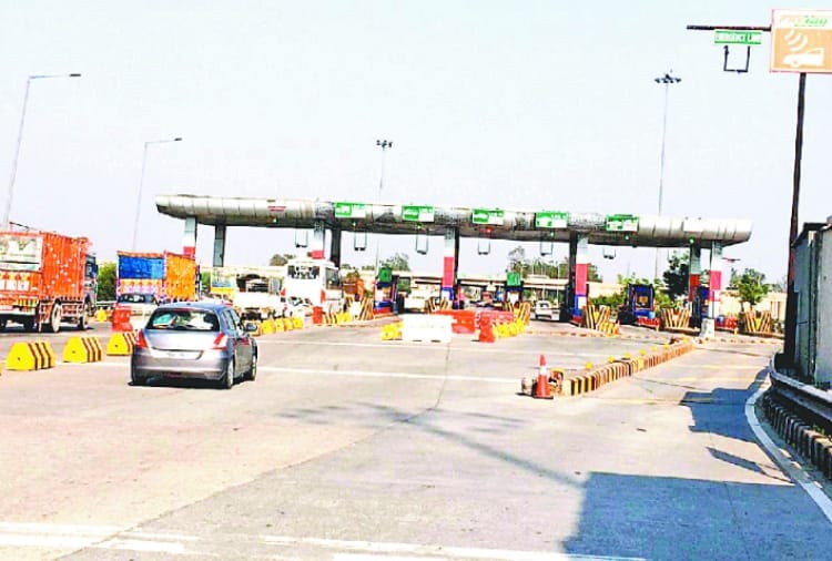 Reduction in number of vehicles passing through Shambhu toll plaza