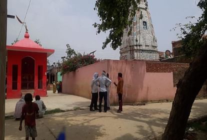 dead body of priest and his son found in temple at Sambhal