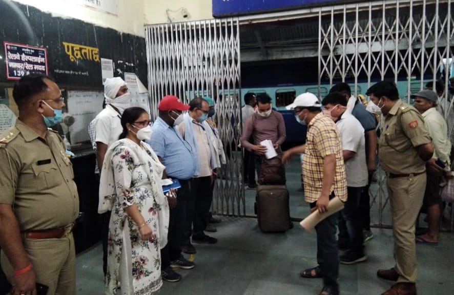98 workers from two special trains reached Najibabad