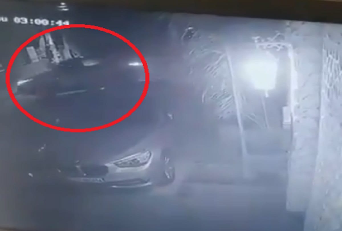Delhi bjp mp and former cricketer gautam gambhir father SUV stolen from outside house