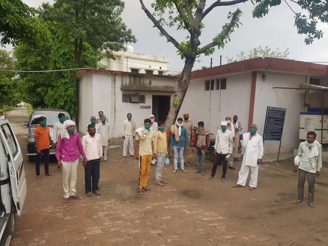 Conflict over slab pouring, eight injured