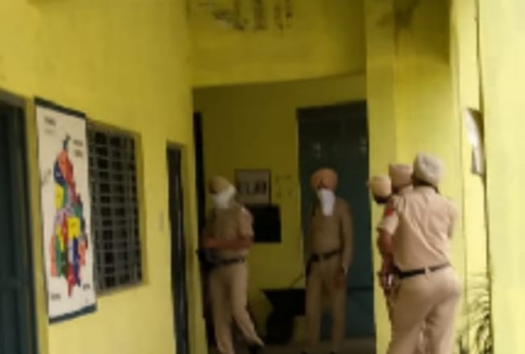 Brutal killing of a watchman in moga of Punjab