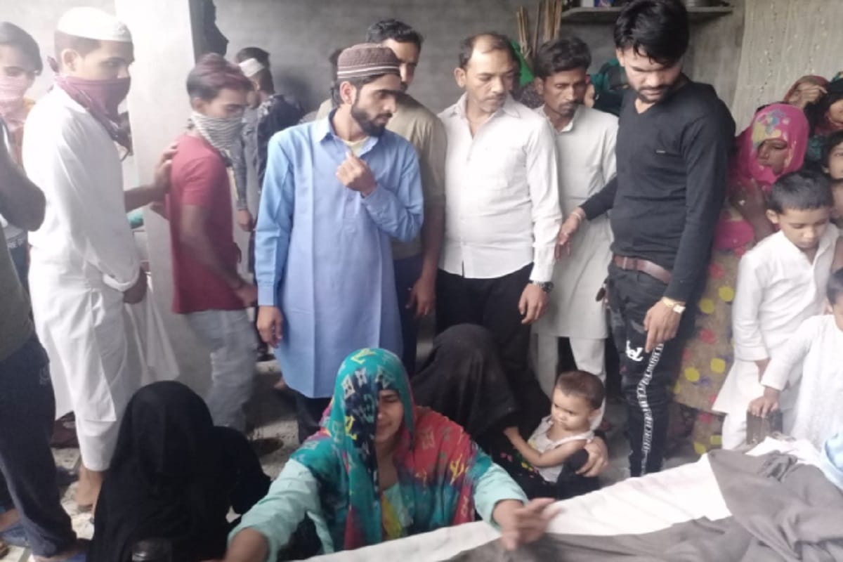 A girl died due to lightning fall in village of Muzaffarnagar district