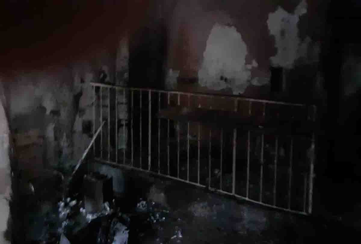 fire broke out in the registry office of Kanpur court