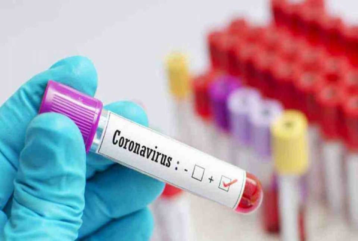 Pratapgarh's ADM corona vulnerable